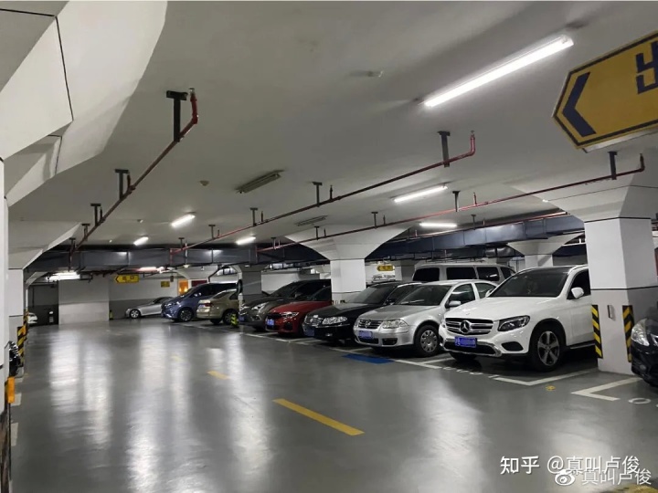 “我這輩子沒見過這么好的車庫?！?></a></p>
            <h3 class=